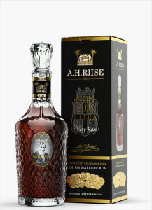 Rum & Co. Thomas Altmann A. H. Riise Non Plus Ultra Very Rare Rum 700 ml